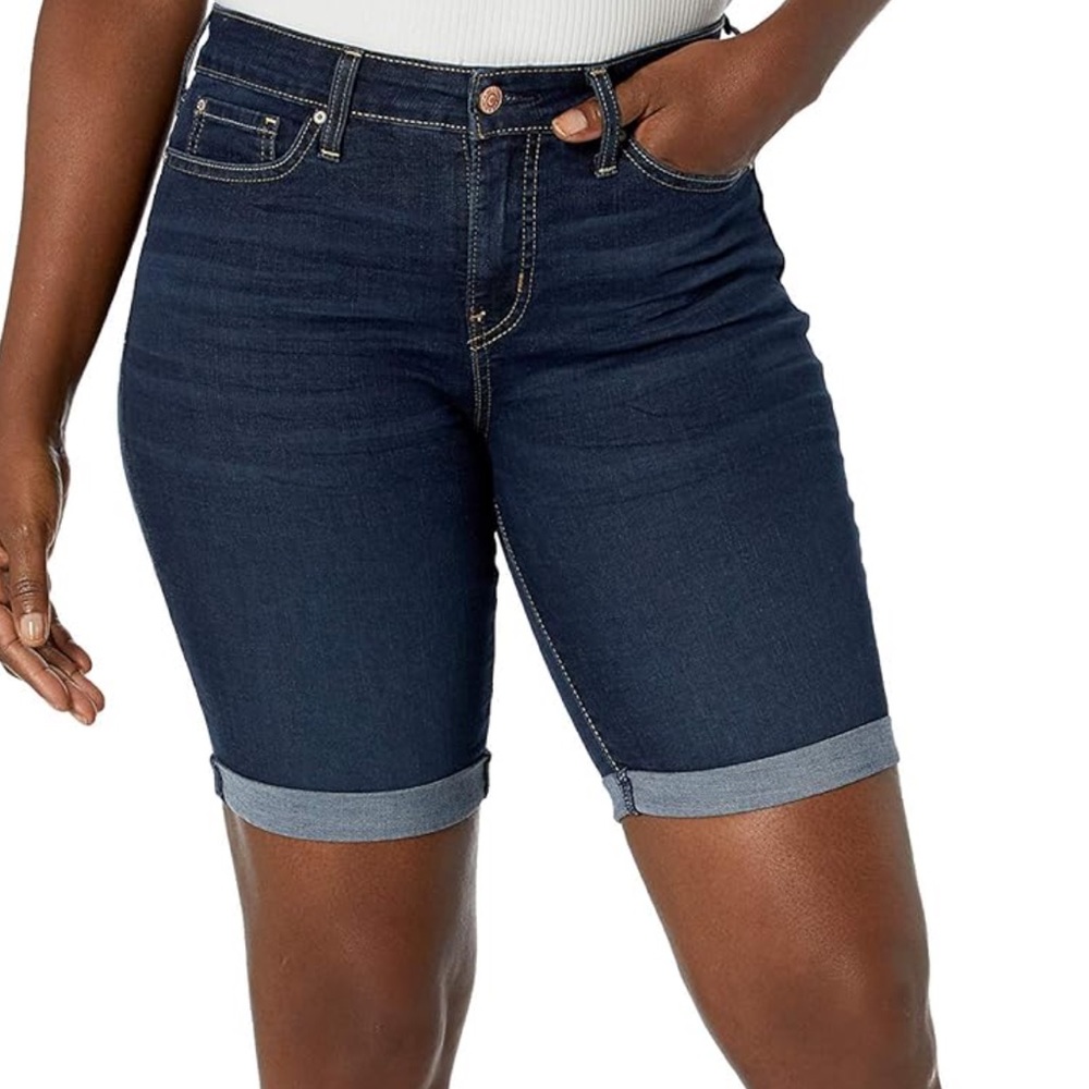 Signature by Levi Strauss & Co. Gold Label Women's Mid-Rise Bermuda Shorts New